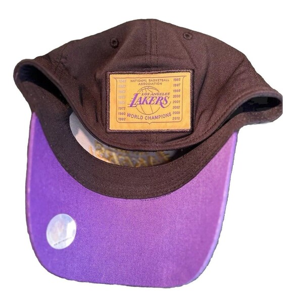 NBA Los Angeles Lakers Adidas Special Edition 16x World Champions RARE Hat Cap - Picture 2 of 9